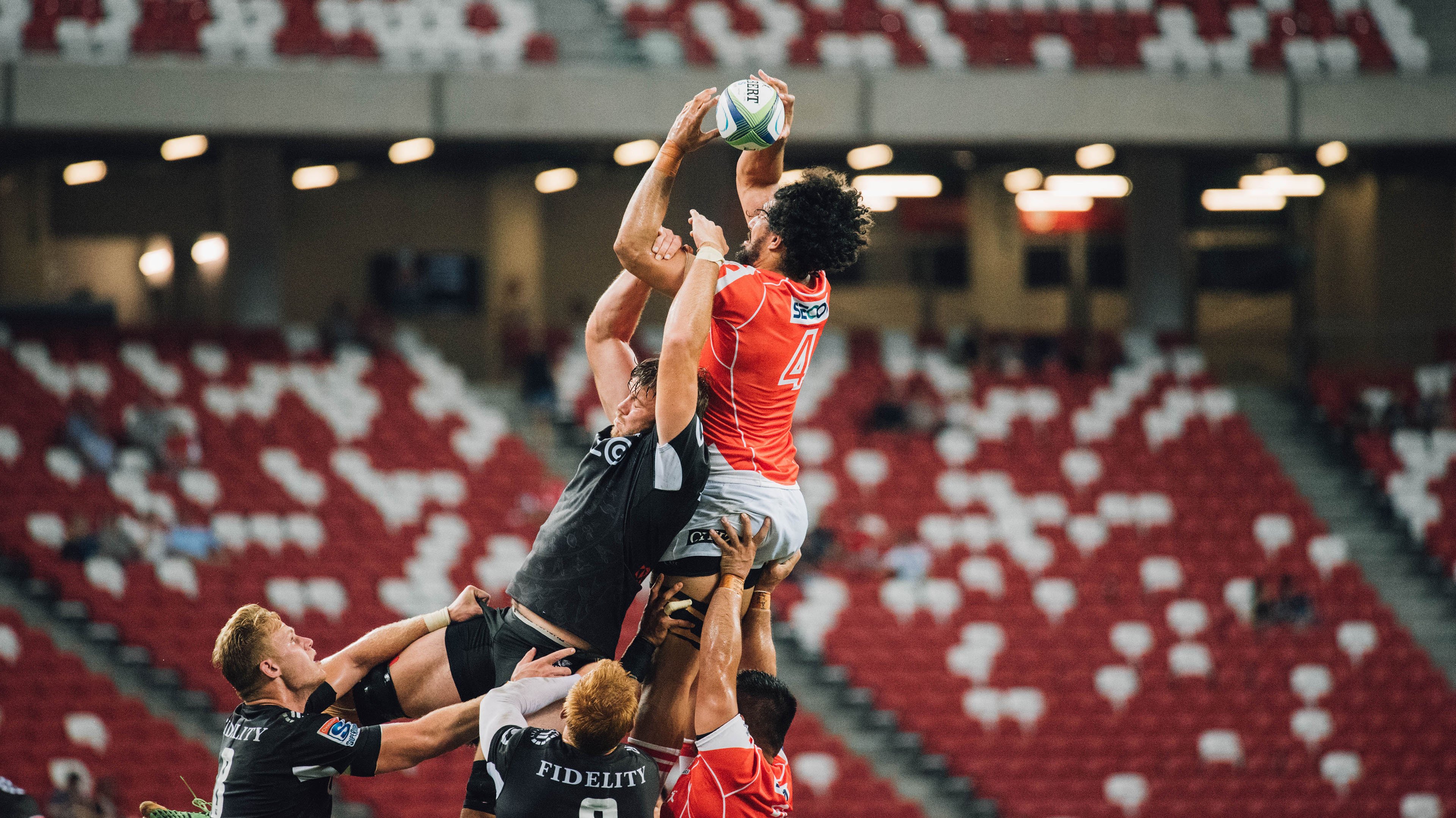 开云体育下载-篮球裁判执法标准国际接轨，篮球裁判新规则